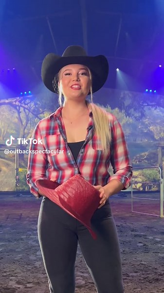 Pass the Hat Challenge: Raglan vs Warrigo at Outback Spectacular