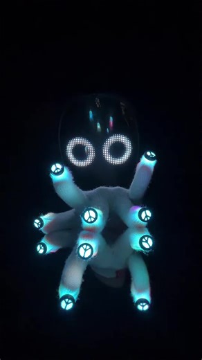 Exploring Trippy Dance Styles: Gloving and Tutting