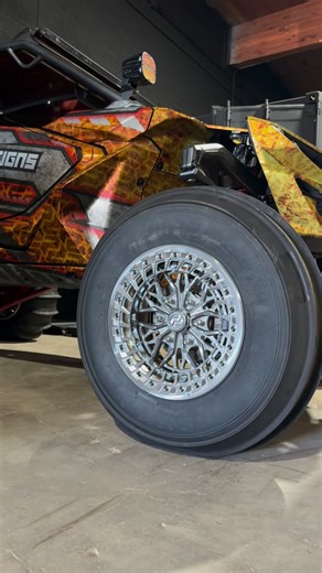 Price Designs on Instagram: "💎💎💎 _________________________________ Model: Galaxy 17 Type: BL Face finish: Tinted Clear Barrel finish: Brushed Beadlock ring style: Sawblade Beadlock ring finish: Tinted Clear Hardware: Black Chrome Lug pattern: Mav R ———————————————————— ❕: (480) 686-1398 ❕: info@pricedesigns-pd.com ❕: Pricedesigns-pd.com ❗️: Financing available through website! __________________________________ 100% 🇺🇸 Made Build your own wheels! Style ≈ Function ___________________________