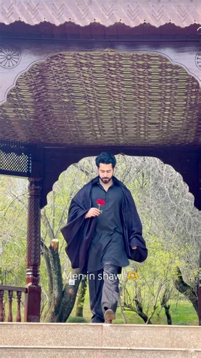 Men in Shawl | Ranjheya Ve Song