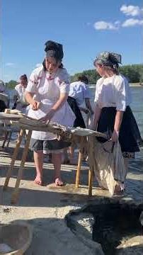 Egy hagyományőrző rendezvény, ahol közös történetek születnek – Dunai mosás