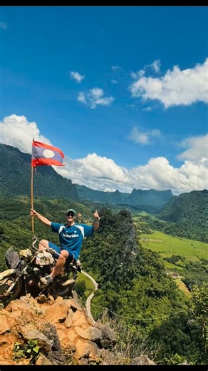 彭裕翔 | 🕹️ ˗ˏˋ 2025-2026 Recap: ˎˊ˗ 實在還是不敢相信一年又這樣過去了！依然是過了一個很充實的一年。 我一直覺得自己是一個很幸運的人，身邊總有大家的陪伴。這是我進入教職的第二年，身分從生教組長轉換到導師，生活依舊充滿挑戰與任務 📝。... | Instagram