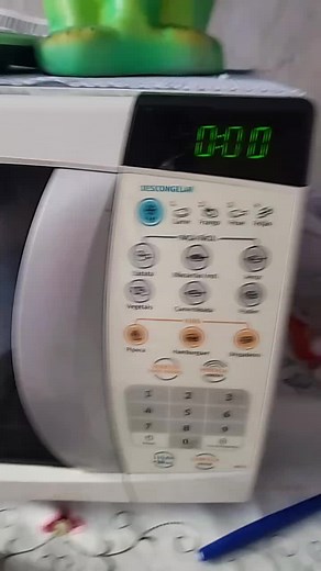 Aprenda a como abrir a porta do micro-ondas #cozinha #microondas #tutorial #riodejaneiro