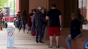 White House: U.S. states to decide whether to extend lapsed jobless benefits