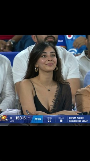 Beautiful Fan Girl Captured 😘 | Stadium Crowd Cam #shorts #ytshorts #sports #sportsfan #fanreaction