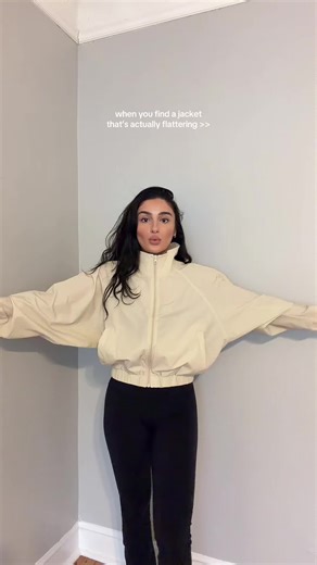 Flattering Spring Jacket for Every Occasion