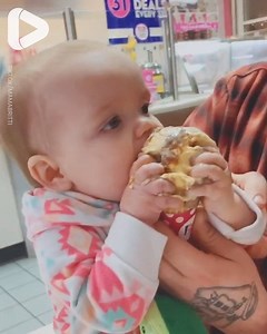 This is her first time trying ice cream but something tells me it won't be the last... 🍦😂 | IGV