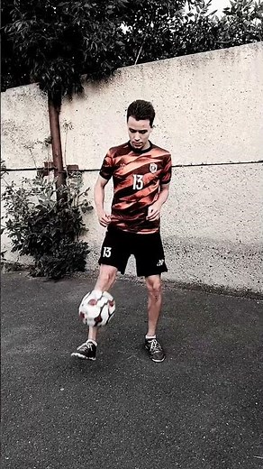 Freestyle Football Juggling Tricks in an Urban Setting