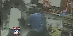 Black mob hijacks store: 'We own this'