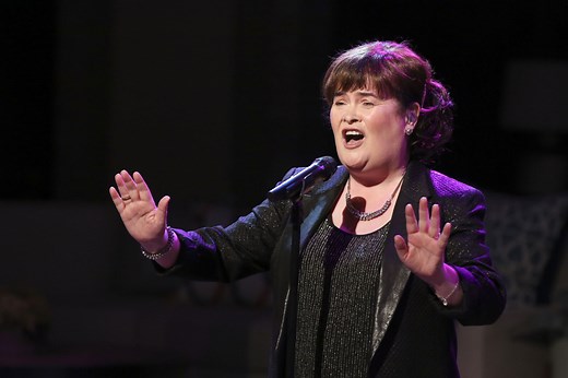 Susan Boyle Singing for the Pope at the Vatican Is a Deeply Emotional Watch