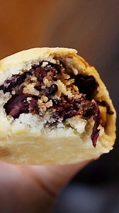 The traditional Chinese pastry rose flower cake is a flaky pastry that uses rose petals as a filling. It has more than 300 years of history in Yunnan, southwest China. #Beijing #Foodwise #Veggie Travelogue | China Plus Culture