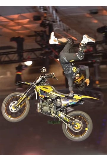 Exciting Motorcycle Stunts: Auraaa Freestyle Showcase