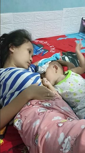 #breastfeeding #momandbabyozzie_routines mom and baby breastfeeding