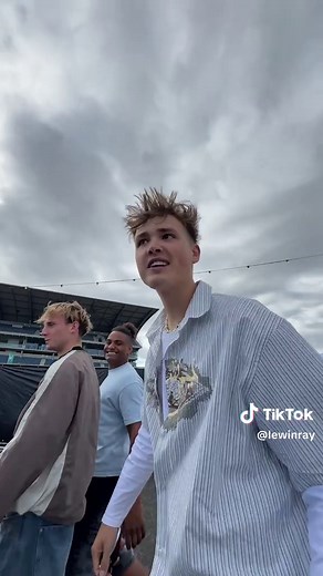 Hättet ihr euch das getraut?😂 checkt das Video ab 🫶🏻 #lewinray #foryou
