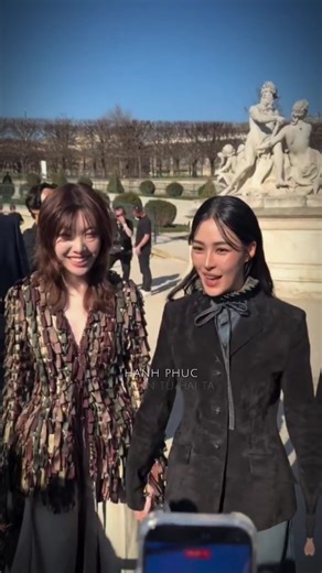 Nữ doanh nhân triệu đô và cô vợ xinh đẹp của cổ 🤭🥰. #linglingkwong #OrmKornnaphat #LingOrm