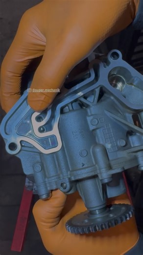 GOLDEN HANDS MECHANIC 😉 on Instagram: "1.4 TSI CHPA Engine Rebuild - Bottom End Assembly. • In this video, we begin the assembly of a 1.4 TSI engine with the CHPA engine code, which was installed in the Skoda Octavia from 2013 to 2020. This engine belongs to the EA211-TSI family, which includes several related variants with different engine codes but very similar internal design. The engine produces 140 horsepower and features a timing belt-driven valvetrain, typical for the EA211 generation. •