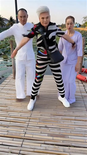 "จังหวะมันได้ ใจมันรัก! แม่แตน เต้นลืมวัย ขวัญ เต้นลืมสวย ส่วน อาจารย์...