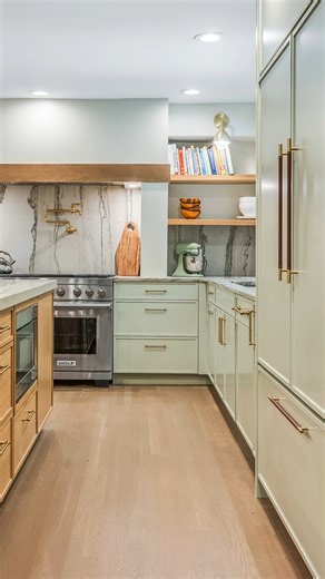 Open shelving brings a kitchen to life. It is a simple way to add warmth, break up full height cabinetry, and create space for the pieces you actually use and love. From wood shelves that soften a crisp white kitchen to floating shelves that frame a range wall, open shelving in a kitchen design can add character without adding clutter. The key is balance. Pair open shelves with closed storage so the kitchen stays organized, keep shelf depth practical for plates and everyday items, and use lighti