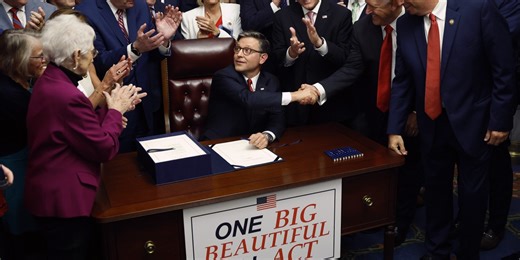 U.S. Budget Hole Set to Deepen by Trillions