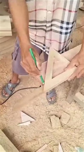 Easy process of cutting wood corners #shorts
