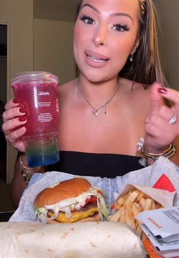 Letting my name pick my McDonald’s order! Shoutout to all the Paytons fr #mukbang #eatwithme #asmr #eatingasmr #eatingvideo @McDonald’s @paytonmiriani