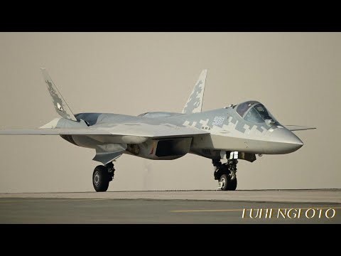 Ultra-Close Look at Su-57 T-509 Airframe Details × Rare Single-Side Weapons Bay × Extreme Maneuvers