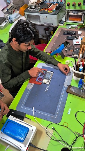 Mobile Training Institute on Instagram: "Display Touch Testing #touchproblems #Crackglass #GlassReplacementTutorial"