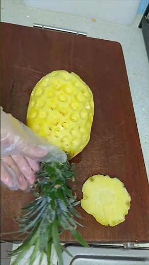 How to Clean and Cut a Pineapple Perfectly! 🍍 #shorts