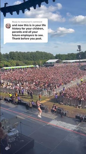 the crowd 😁