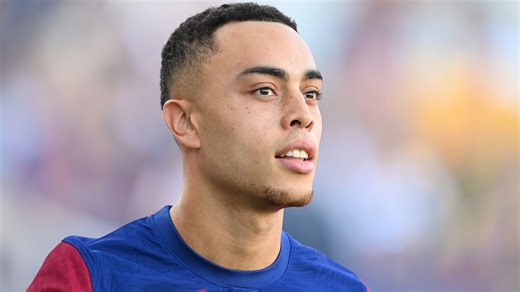 Sergino Dest bids farewell to Barcelona again as USMNT star completes PSV loan with permanent transfer option | Goal.com Canada