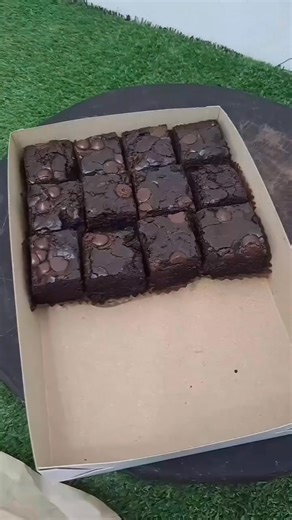 666K views · 2.2K reactions | Chewy and FLAKY Brownies RECIPE ‼️‼️‼️‼️ Ingredients; 2 CUPS brown sugar 1 Cup butter 500 Chocolate bar 1/2 tsp. Salt 1/2 tsp vanilla 1/4 cup glucose or condensed milk 1/2 Cup Dark cocoa powder 2 CUPS all purpose flour Pilmico Flour 4 eggs 1 CUP nuts or chocolate Bake in preheated oven 150 degrees Celsius 30 to 35 minutes | Love Cakes | Facebook