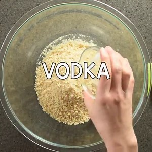 No need to be nervous about making your own crust! This one is FOOL PROOF! https://www.wineandglue.com/fool-proof-pie-crust.html | Simple Joy