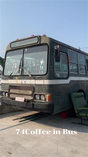 “74 Bus Club Meetup” 😎🚍☕ “ต่างรุ่น ต่างยุค แต่มาเจอกันที่เดียว”