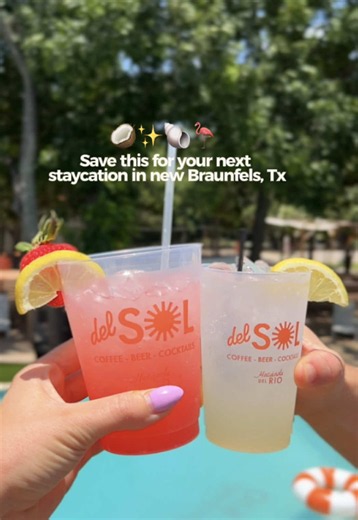 Summer is in full swing, and this is the place to be 🐚🥥✨ @haciendadelrio seriously has everything you need for the perfect summer day, beautiful pool, river access with gorgeous views, places to stay, volleyball, basketball, and their own clubhouse eatery, Del Sol! 🌞 We tried the garlic parmesan wings, the trio with guacamole, spicy salsa, and cowboy caviar, plus the ham panini and a Texas lemonade that was so refreshing. Everything was delicious and perfect for grabbing a bite while hanging 