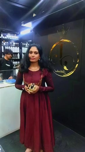 ‏Bloopers shop moments,,, 😂