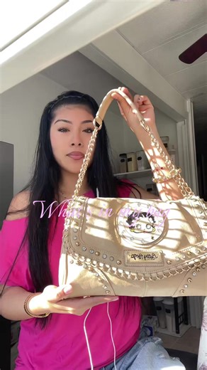 Exploring My Betty Boop Purse: What's Inside
