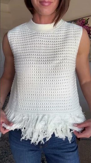 Flattering sleeveless tops for women over 40