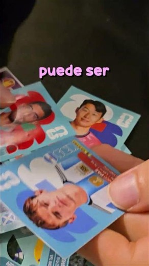 Encontré una FIGURITA FALSA en mi álbum 😱