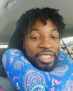 40K views · 759 reactions | The PROPER way to use a neck pillow! You’re welcome! ✈️ #Flying #Plane #NeckPillow #Travel #ProperTechnique #HowToUse #IGotUse | Preacher Lawson | Facebook