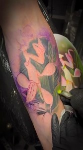 Amazing Praying Mantis by Anastasiya 🔥🔥 For more information on how to book with one of our Award Winning Artists in our Clitheroe Studio contact us today. 📍The Old Bank House, Wellgate, Clitheroe BB7 2DP 📞 07745528975 📥 DM 📥 📧Info@holygrailtattoos.co.uk 🌍www.holygrailtattoos.co.uk Proudly sponsored by: @thermatekk @tattooeverythingsupplies @holygrailtattoocartridges @readysteadystencil #tattoosofinstagram #tattoosofig #tattooedlady #tattooedladies #tattooedman #tattooportrait #tattoopor