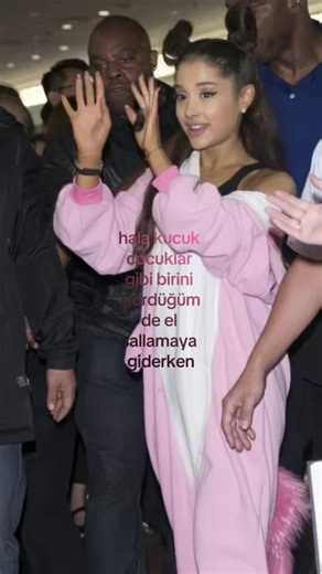 Ariana Grande Pinterest Vibes for Girl Blogging
