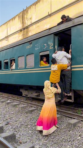 Real Prank video Bangladeshi comedy outdoor new funny video Bangla #funnyreels #comedy #prank #viralvideos #followforfollow #reelschallengereelschallengereelschallengereelschallenge | ST Short Story