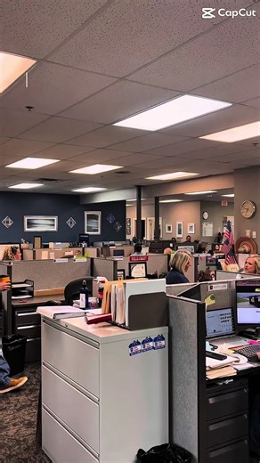 What you don’t always see: early mornings, late nights, and a whole lot of behind-the-scenes work to make closing day happen. #BlissHomes #CBG #whererealestatemeetsdesign #eblisshomes