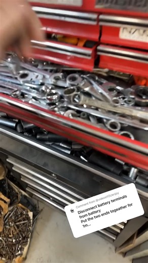 Listen to that idle… sounds like thunder trapped in steel ⚡ #EngineSound #HotRodVibes #RatRodPower #V8Beast #MuscleCarMadness #GarageLegends #CarCulture #USAReels #HotRodAddict #RustAndChrome | Ratrods & Hot Rods Classics