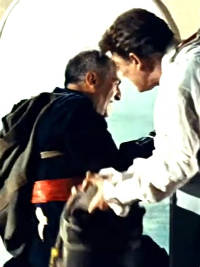 Louis de Funès's fall from an airplane - Fantômas enraged, 1965 #comedia #louidefunes