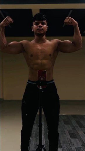 bodybuilding posing #shorts