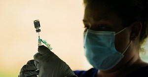 Pfizer Scientist on mRNA Vaccine: 'We Couldn't Wait for Data,' 'Flew the Aeroplane While We Were Still Building It'