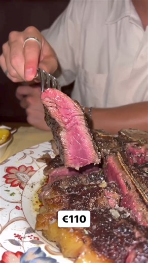 484K views · 8.7K reactions | The highest quality steak in Florence, Italy  I’Tuscani, Florence #steakhouse #steakreels #florentinesteak #italy #florence #FlorenceFood #italianfood #florencetravel #florencesteak #ribeyesteak #filetmignon #tbonesteak #porterhousesteak #raremeat #jacksdiningroom #steakhouse #florenceitaly | Jacks Dining Room | Facebook