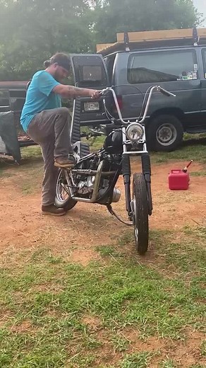 #chopper #choppersoftiktok #choppersof70s #truimphchopper #truimphmotorcycles #kickstart