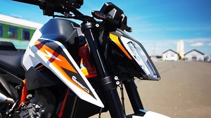 84K views · 338 shares | KTM DUKE 890 R review, first ride, favorite features and test ride on the racing circuit.落 Watch full RokON vlog #96 now also on Facebook  | Rok Bagoros - stunt rider | Facebook